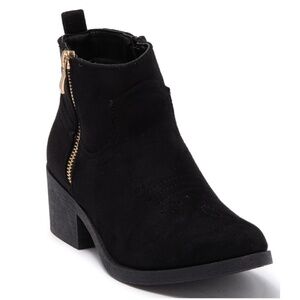 LAST ONE AVAILABLE!! New Wanted Women's Faux Suede Ankle Boots Booties Size 7